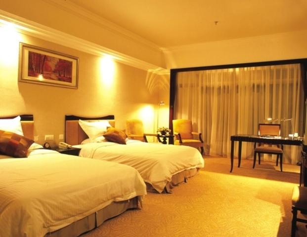 Phoenix Hotel Wuyi Ťiang-men Pokoj fotografie