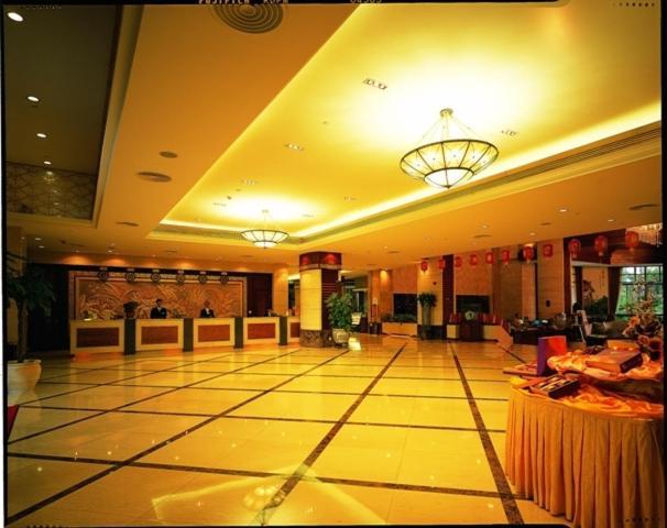 Phoenix Hotel Wuyi Ťiang-men Exteriér fotografie